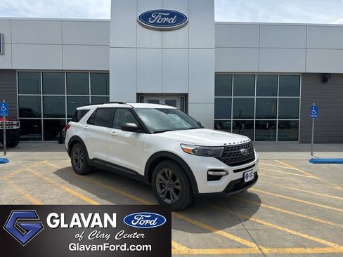Used 2021 Ford Explorer XLT w/ Equipment Group 202A RWD image 1