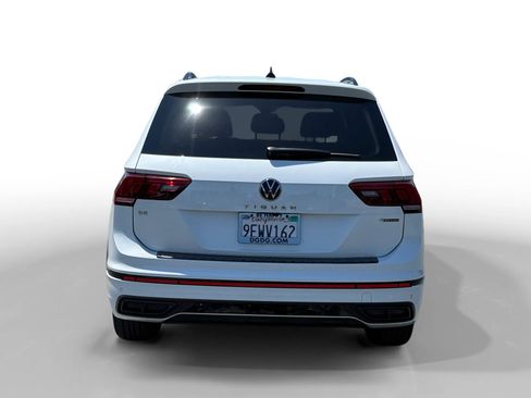 Certified 2022 Volkswagen Tiguan SE R-Line AWD/4WD image 4