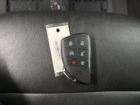 Used 2021 Chevrolet Tahoe Z71 image 41