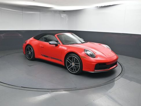 Certified 2026 Porsche 911 Carrera T RWD image 28