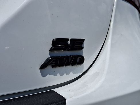 Certified 2022 Toyota Camry SE AWD/4WD image 33