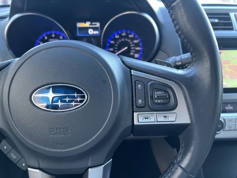 Used 2017 Subaru Outback 3.6R Limited image 29