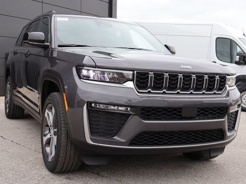 New 2026 Jeep Grand Cherokee L Limited w/ Trailer Tow Package image 6