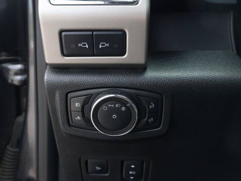 Used 2017 Ford F350 Lariat w/ Lariat Ultimate Package AWD/4WD image 25