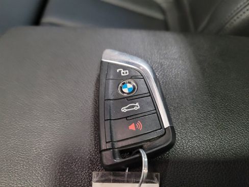 Used 2021 BMW 330i xDrive Sedan AWD/4WD image 32