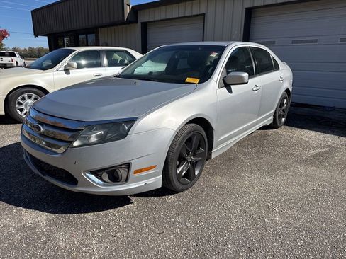 Used 2010 Ford Fusion Sport image 3