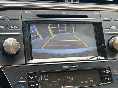 Used 2015 Toyota Avalon Limited FWD image 25