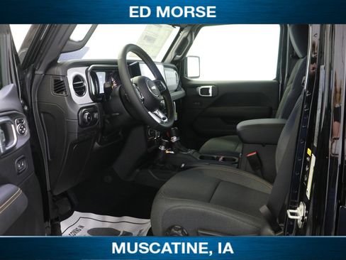 New 2024 Jeep Wrangler Sahara image 6