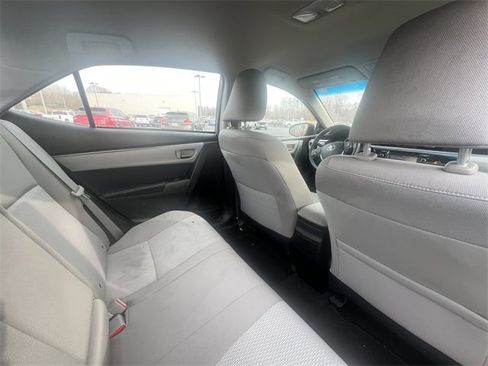 Used 2016 Toyota Corolla LE image 26