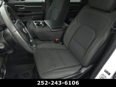 Used 2025 RAM 1500 Big Horn AWD/4WD image 9