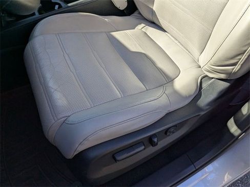 Used 2017 Honda CR-V EX-L image 27