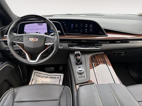 Used 2024 Cadillac Escalade Premium Luxury w/ Performance Package AWD/4WD image 10