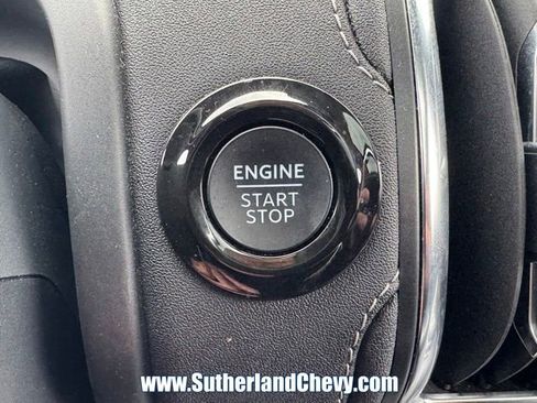 Used 2025 Ford Expedition Max Platinum AWD/4WD image 27