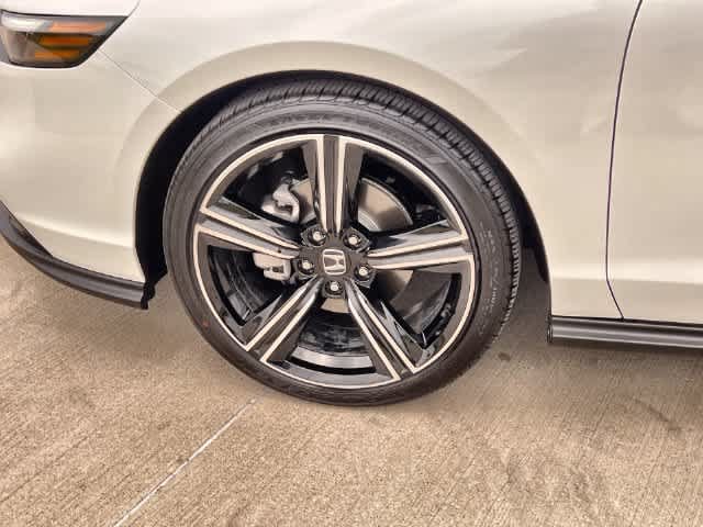 Used 2026 Honda Accord SE image 9