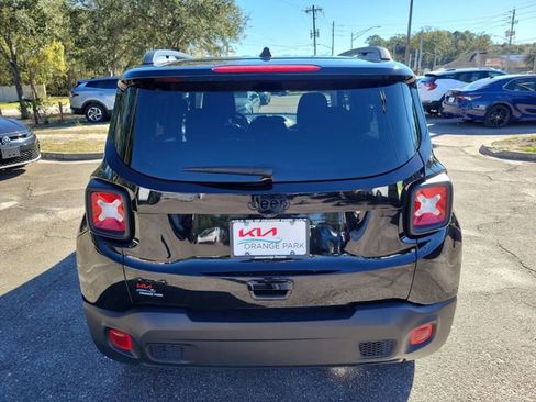 Used 2023 Jeep Renegade Latitude image 8