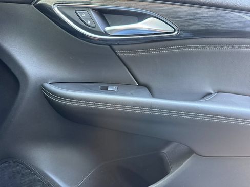 Used 2022 Buick Envision Essence w/ Sport Touring Package FWD image 19