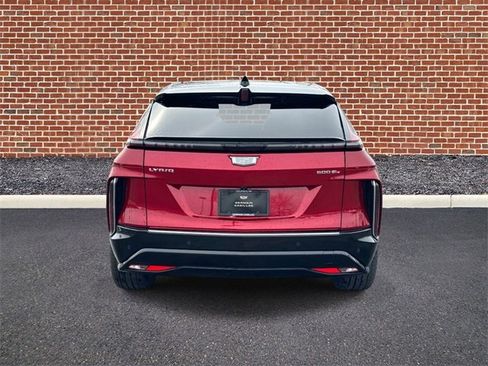 New 2025 Cadillac Lyriq Luxury image 4