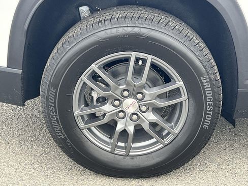 New 2026 GMC Acadia Elevation FWD image 32
