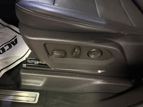 Used 2024 Chevrolet Silverado 3500 LTZ w/ LTZ Plus Package image 16