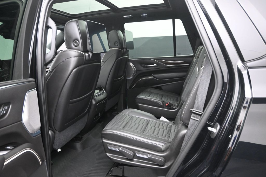 Used 2021 Cadillac Escalade Sport Platinum w/ Heavy-Duty Trailer Package RWD image 11