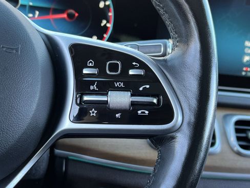 Used 2021 Mercedes-Benz GLE 350 4MATIC image 29