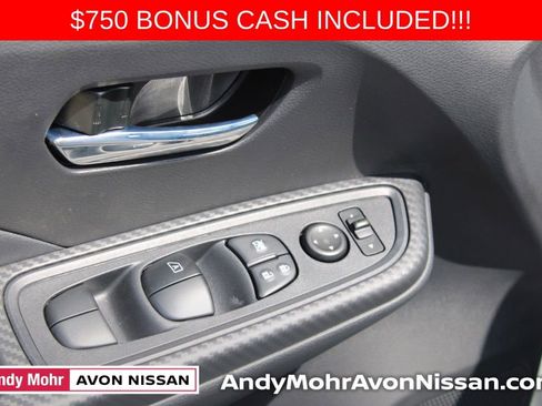 New 2025 Nissan Versa SV w/ Trunk Package image 10