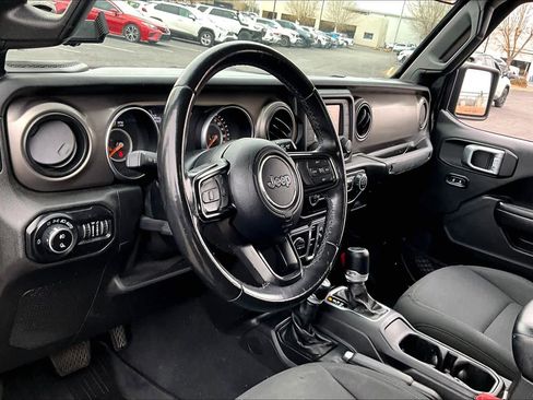 Used 2020 Jeep Gladiator Sport w/ Quick Order Package 24S image 15