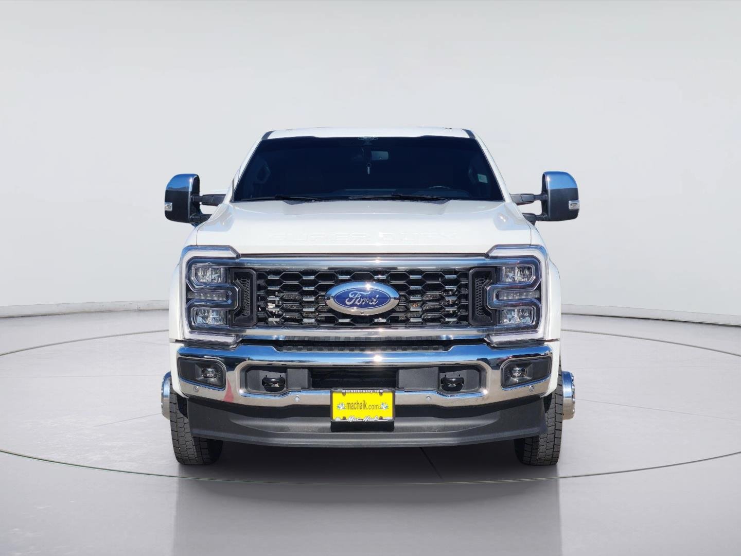 Used 2025 Ford F450 Lariat w/ Lariat Ultimate Package AWD/4WD image 2