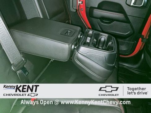 Used 2021 Jeep Wrangler Unlimited Rubicon image 17