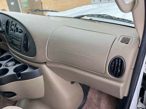 Used 2008 Ford E-350 and Econoline 350 Extended Super Duty image 22