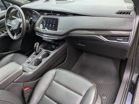 Used 2022 Cadillac XT4 Sport w/ Driver Awareness Package AWD/4WD image 34