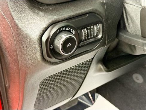 Used 2021 Jeep Wrangler Unlimited Sahara w/ Uconnect 4C Nav & Sound Group AWD/4WD image 10