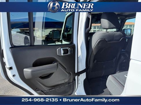 New 2026 Jeep Gladiator Rubicon image 11