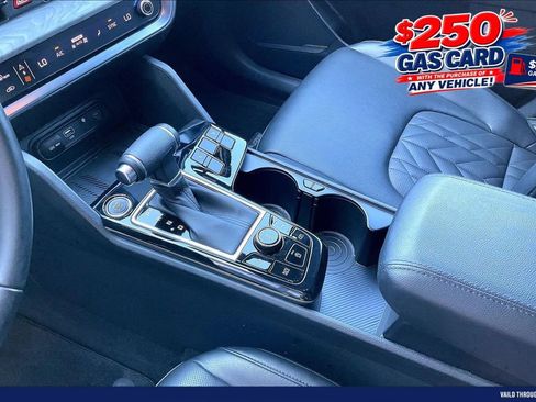 Used 2025 Kia Sportage X-Line AWD/4WD image 17