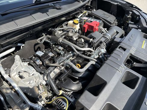 Used 2025 Nissan Kicks S FWD image 20