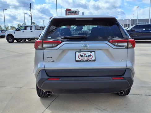Used 2025 Toyota RAV4 LE FWD image 7