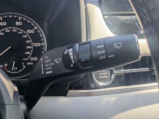 Used 2025 Mitsubishi Outlander SE FWD image 30