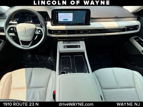 Certified 2025 Lincoln Aviator Reserve w/ Illumination Package AWD/4WD image 25