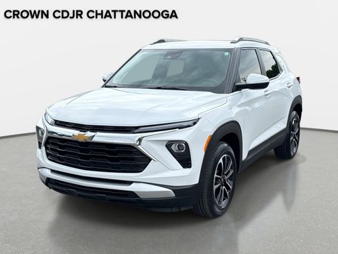 Used 2024 Chevrolet TrailBlazer LT w/ Convenience Package FWD image 9