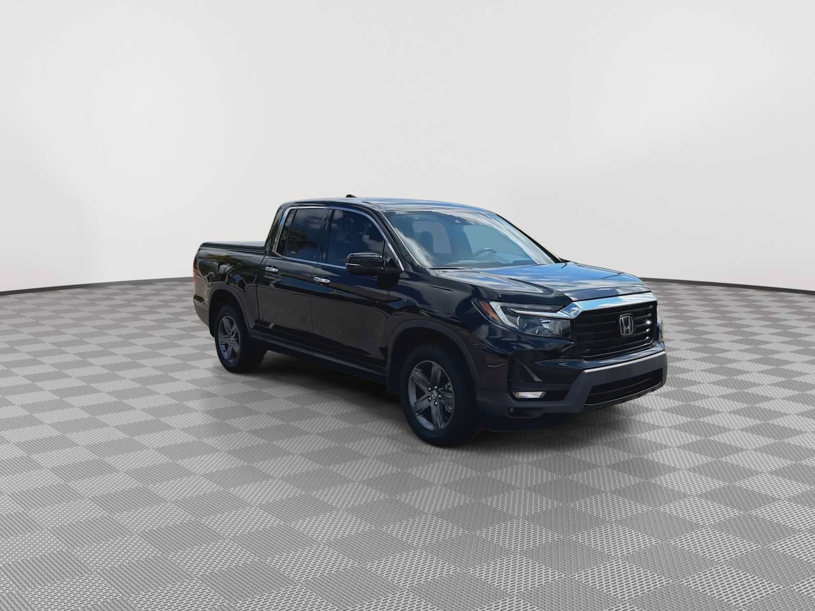 Certified 2023 Honda Ridgeline RTL-E image 2