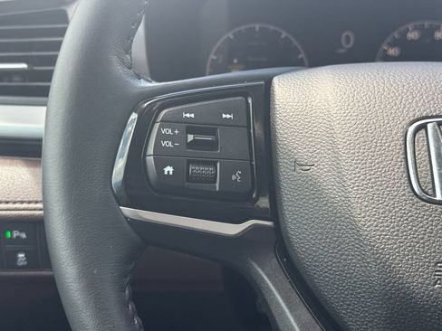 Used 2025 Honda Odyssey Touring image 21