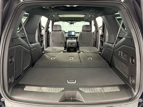 Used 2024 Chevrolet Tahoe High Country image 42