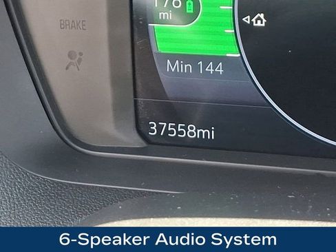 Used 2023 Chevrolet Bolt EUV LT w/ Convenience Package FWD image 6