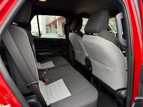 Certified 2025 Toyota 4Runner TRD Off-Road image 11