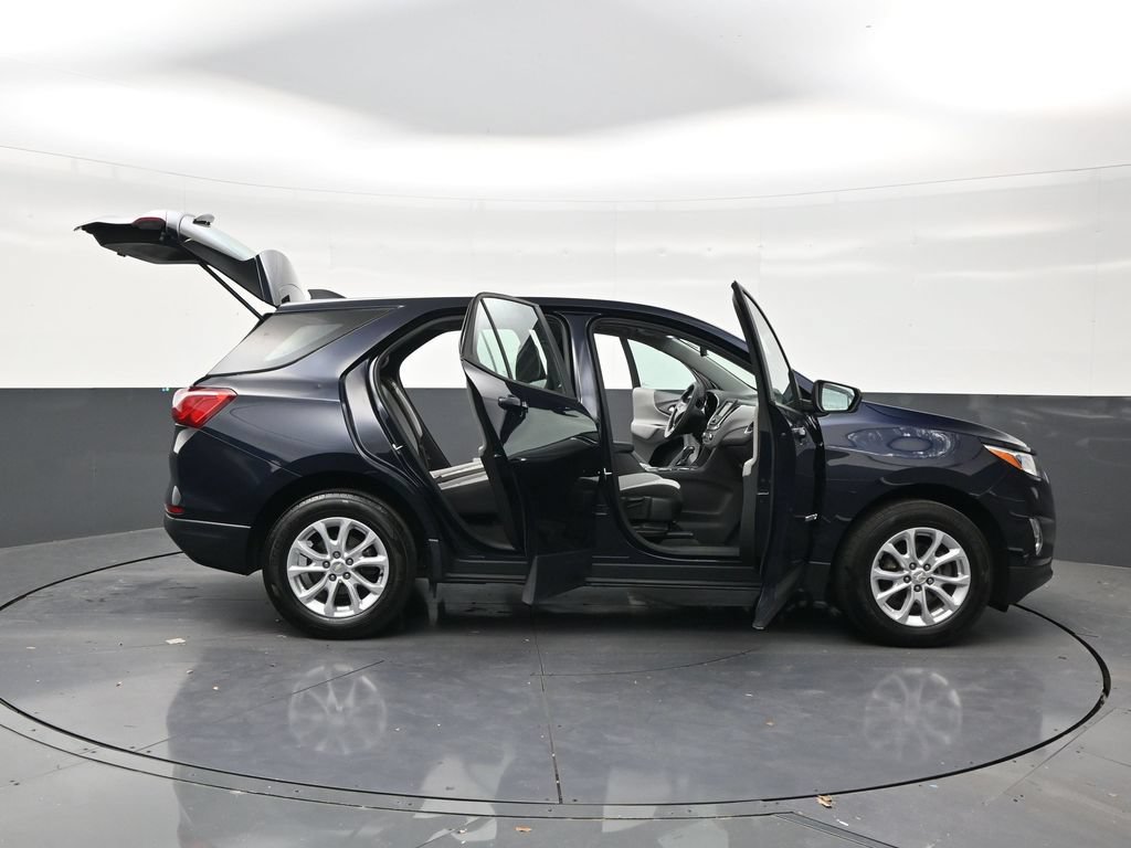 Used 2020 Chevrolet Equinox LS FWD image 29