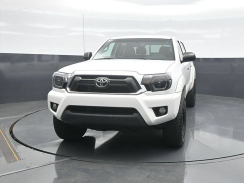 Used 2012 Toyota Tacoma 4x4 Double Cab w/ SR5 Pkg image 2