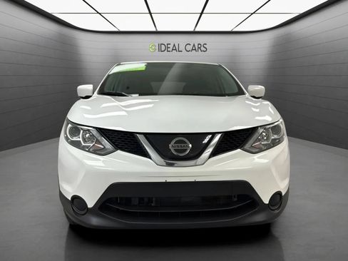 Used 2019 Nissan Rogue Sport S FWD image 2