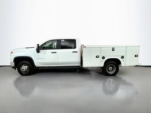 Used 2023 Chevrolet Silverado 3500 W/T w/ WT Convenience Package AWD/4WD image 4