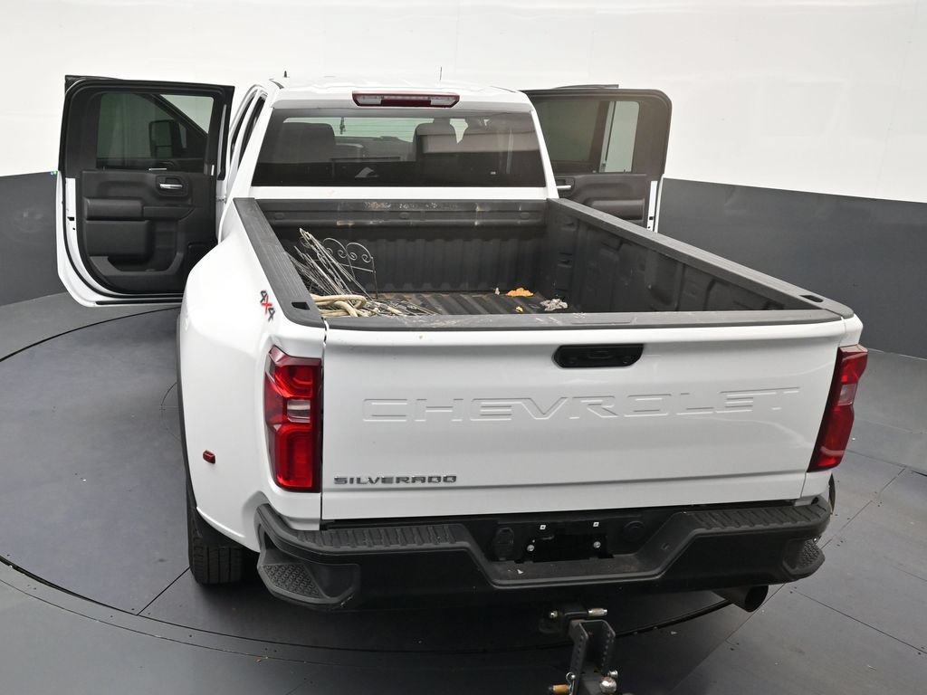 Used 2025 Chevrolet Silverado 3500 W/T AWD/4WD image 31