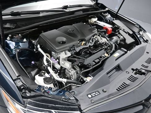 Used 2019 Toyota Camry LE FWD image 44